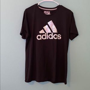 Adidas t-shirt